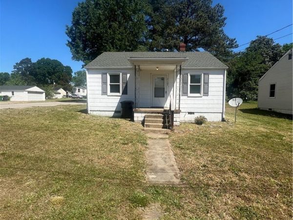 2107 Johnson Street , Hopewell, VA 23860