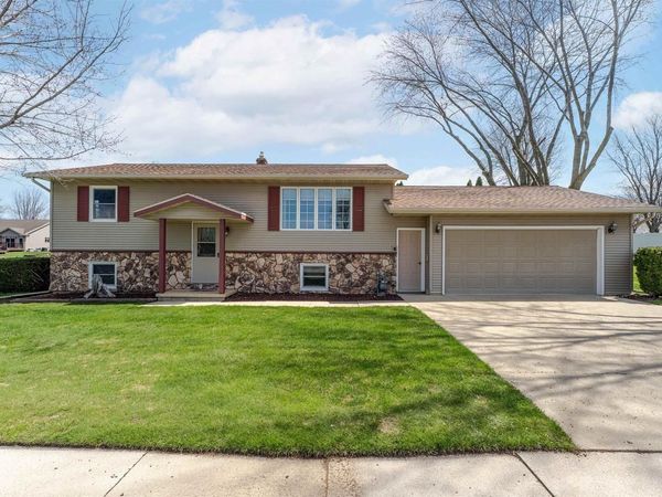 722 DIANE STREET, Chilton, WI 53014