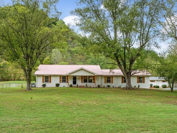 315 Little Creek Rd , Pleasant Shade, TN 37145
