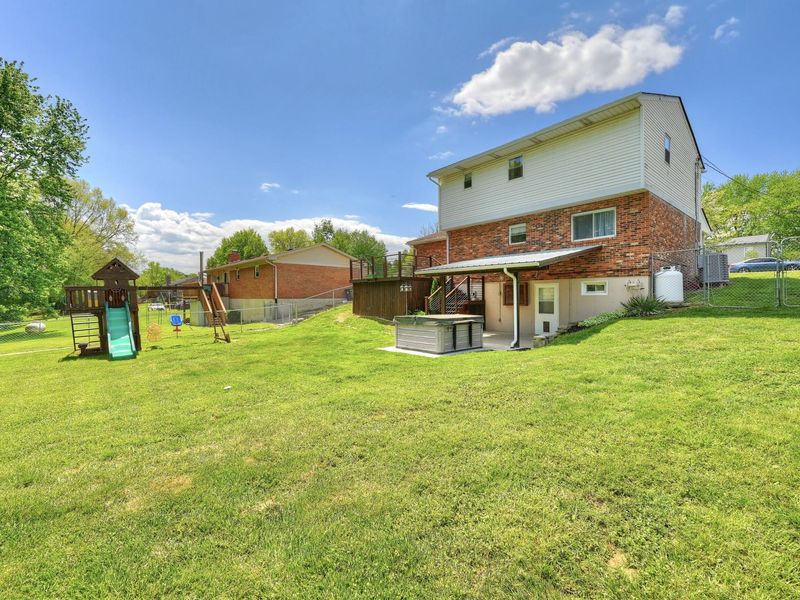 10046 Indian Hill Drive, Union, KY 41091 Photo 8