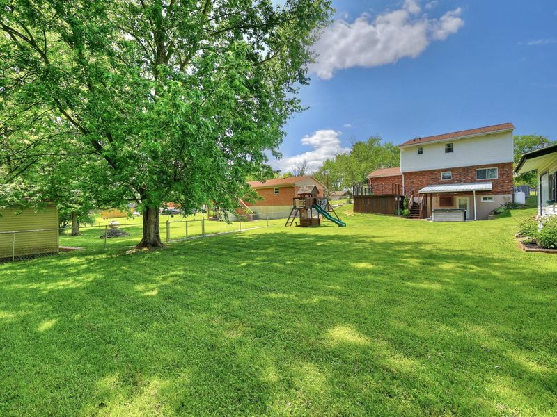 10046 Indian Hill Drive, Union, KY 41091 Photo 9