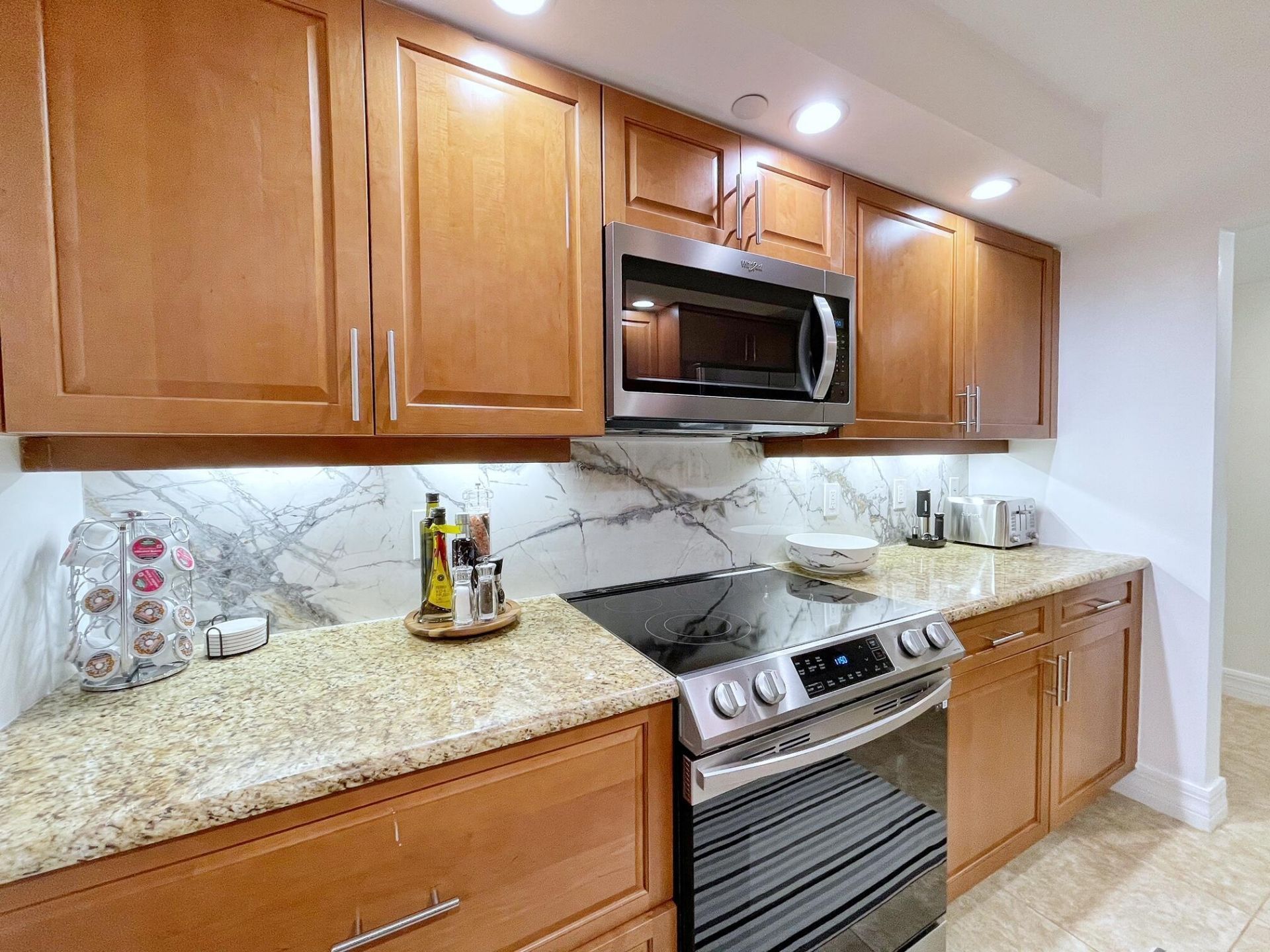 3000 N Ocean Drive, Unit 16-b, Singer Island, FL 33404 Photo