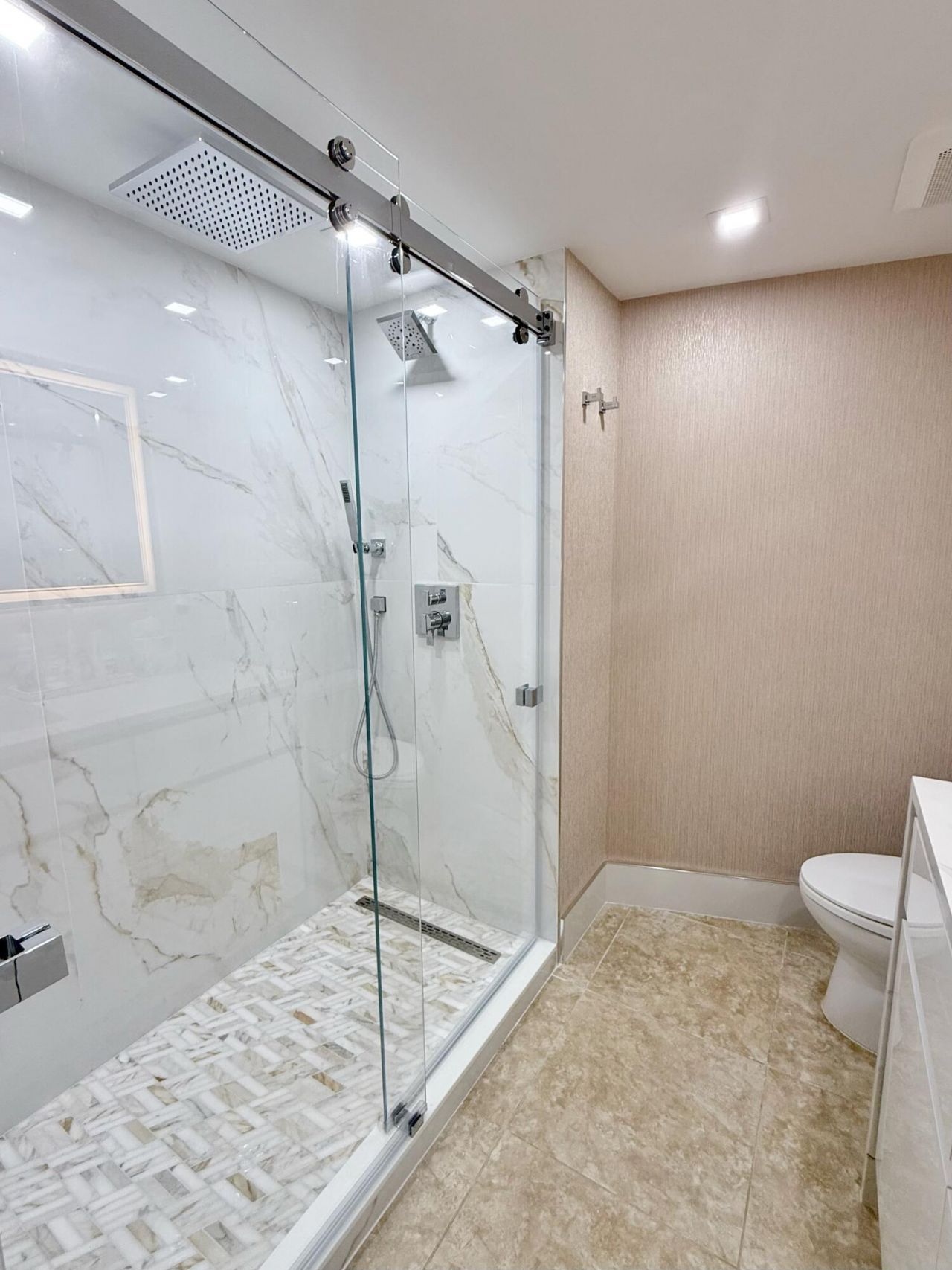 3000 N Ocean Drive, Unit 16-b, Singer Island, FL 33404 Photo