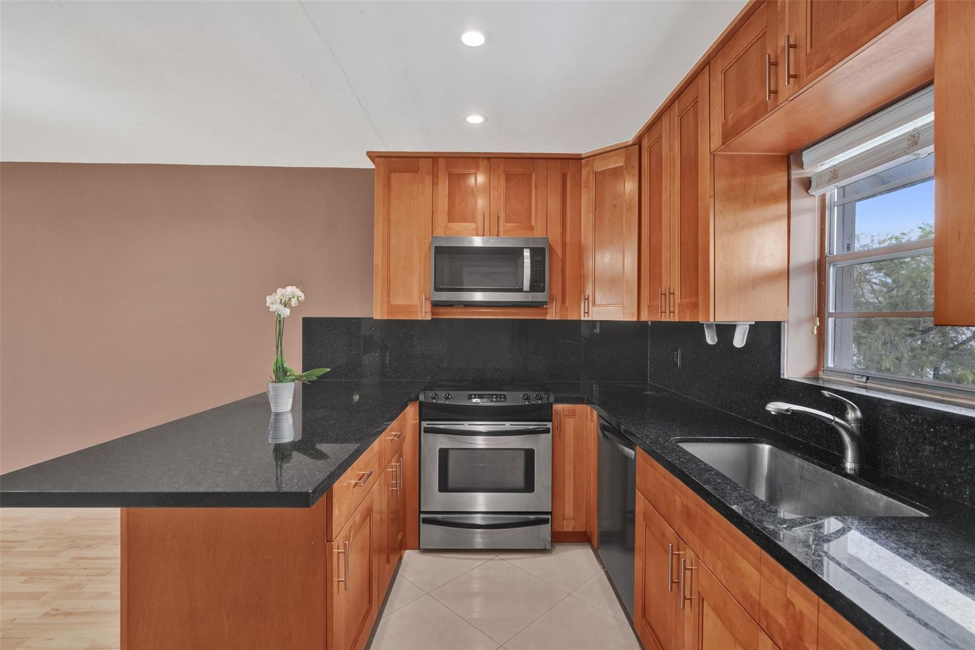 7580 SW 82nd Street, Unit 216, Miami, FL 33143 Photo