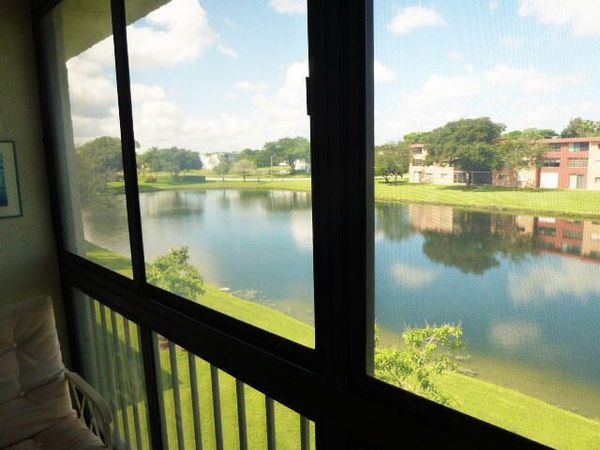 5550 Witney Drive, Unit 308, Delray Beach, FL 33484