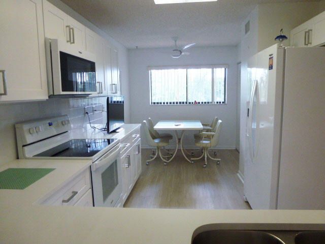 5550 Witney Drive, Unit 308, Delray Beach, FL 33484 Photo