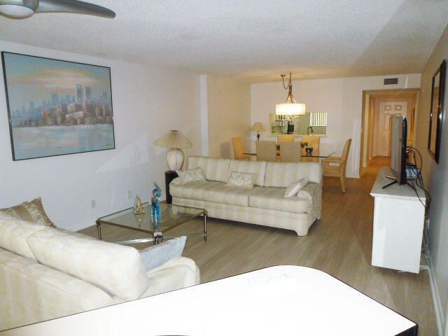 5550 Witney Drive, Unit 308, Delray Beach, FL 33484 Photo