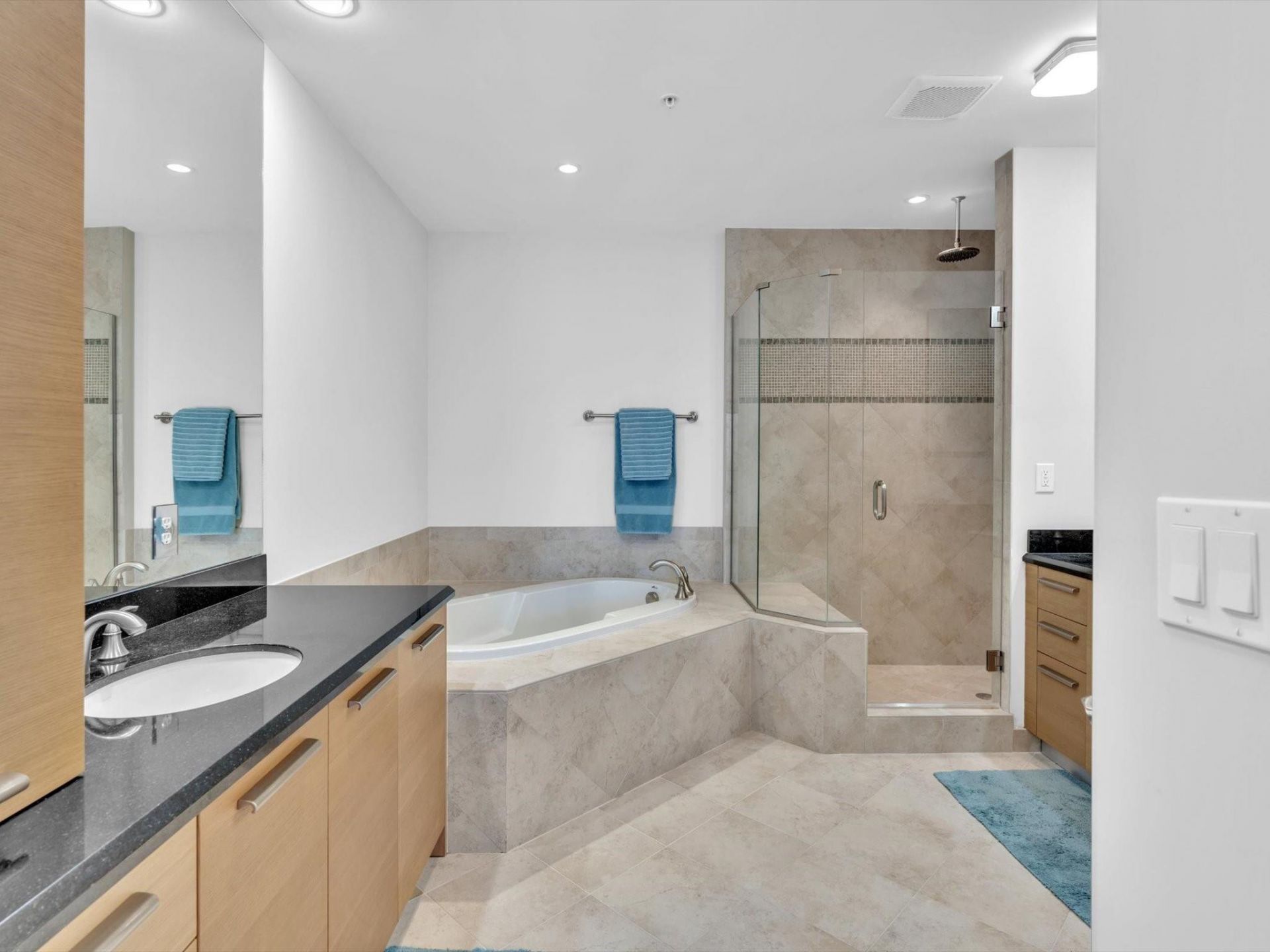 4444 El Mar Drive, Unit 3305, Lauderdale by the Sea, FL 33308 Photo