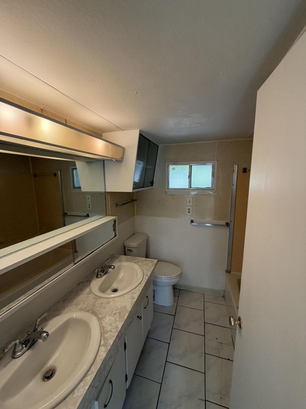 8717 SW 16th Place, Davie, FL 33324 Photo