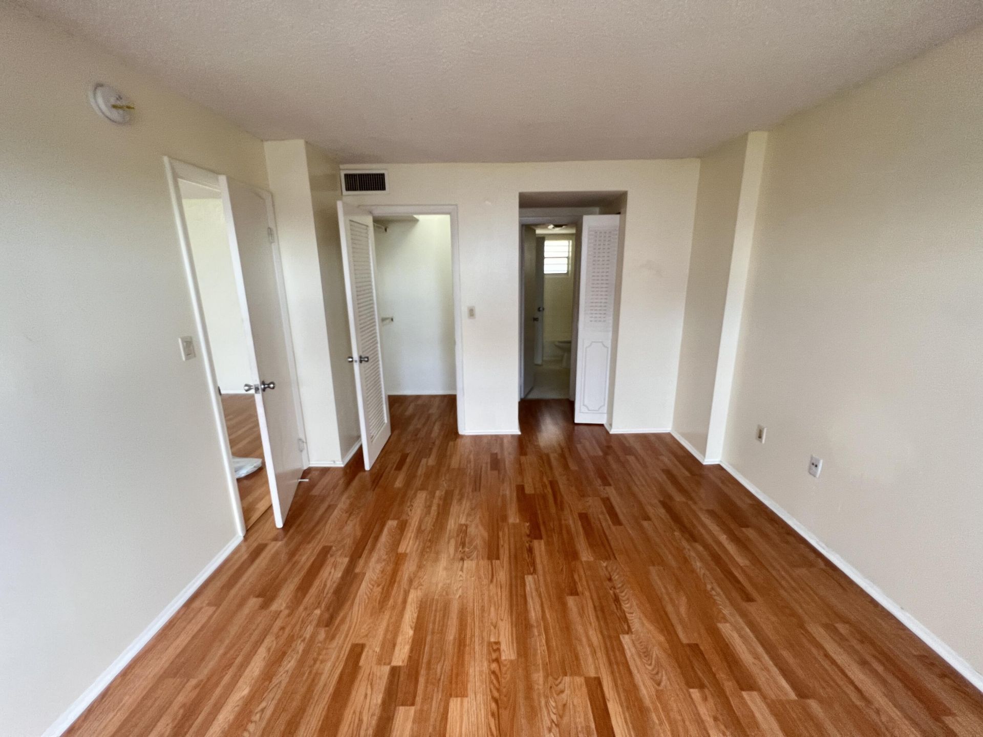15600 NW 7th Avenue, Unit 516, Miami, FL 33169 Photo