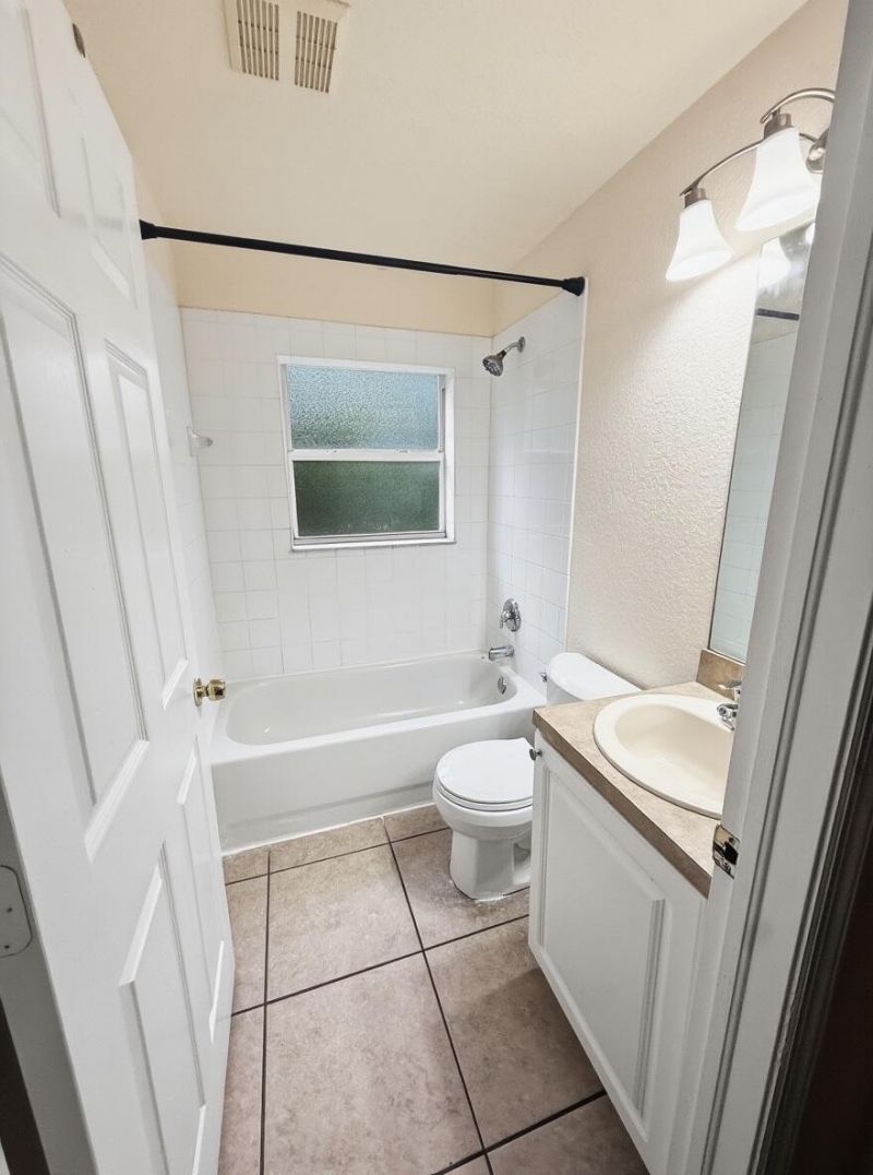 2225 Laura Lane, West Palm Beach, FL 33415 Photo