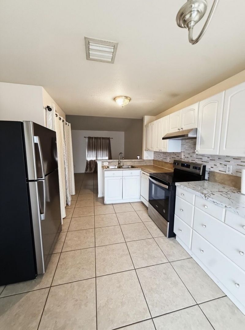 2225 Laura Lane, West Palm Beach, FL 33415 Photo