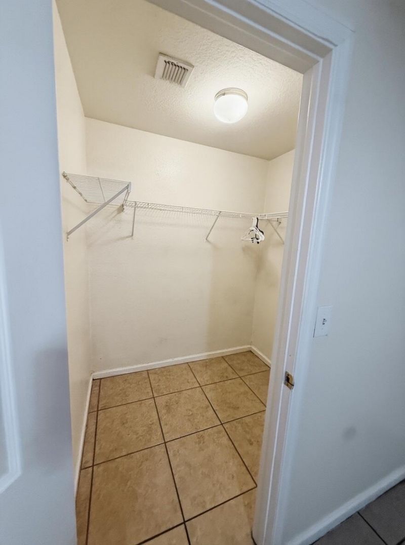 2225 Laura Lane, West Palm Beach, FL 33415 Photo