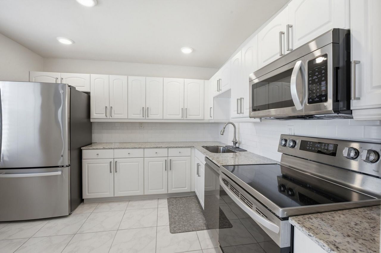 563 Piedmont L, Delray Beach, FL 33484 Photo