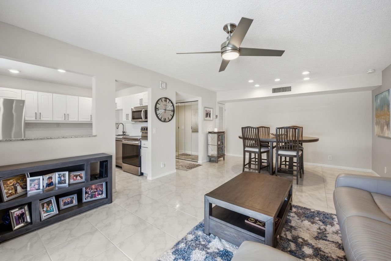 563 Piedmont L, Delray Beach, FL 33484 Photo