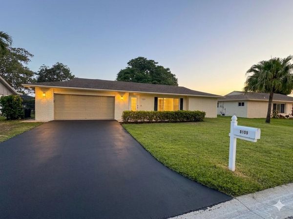 8109 NW 94th Avenue, Tamarac, FL 33321