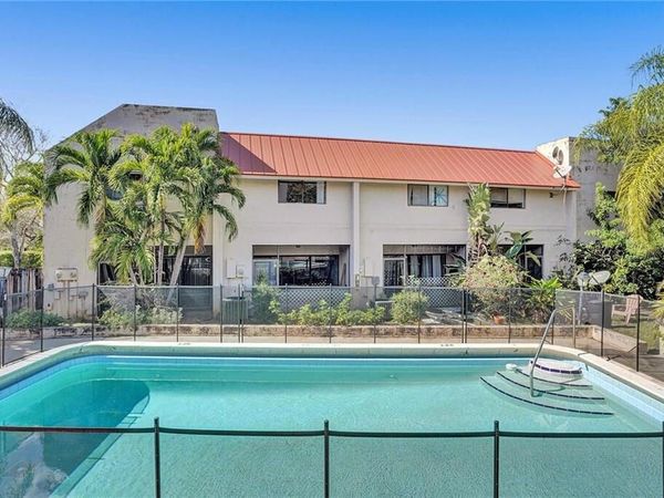 1679 NW 15th NW, Boca Raton, FL 33432