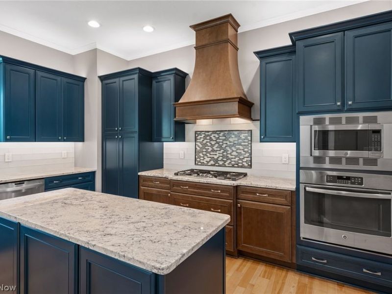 435 Dunwoody Drive , Aurora, OH 44202 Photo 11