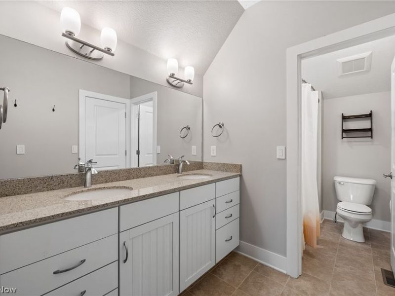 435 Dunwoody Drive , Aurora, OH 44202 Photo 26