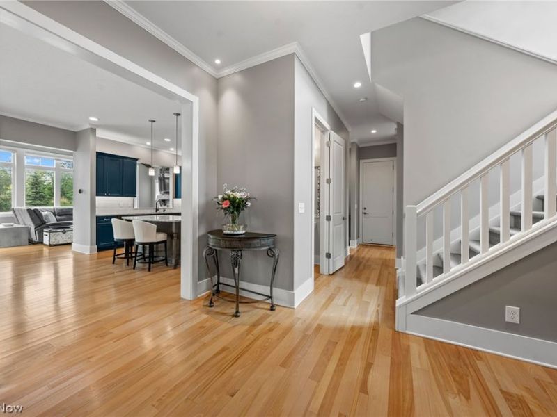 435 Dunwoody Drive , Aurora, OH 44202 Photo 5