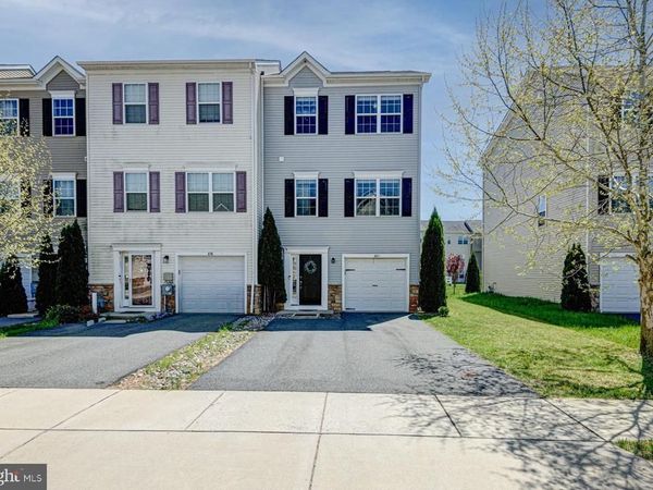860 LISSICASEY LOOP, MIDDLETOWN, DE 19709