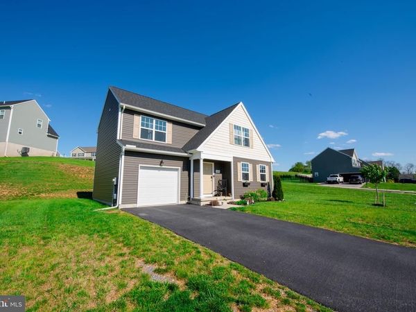 1090 ALDER COURT, YORK, PA 17408