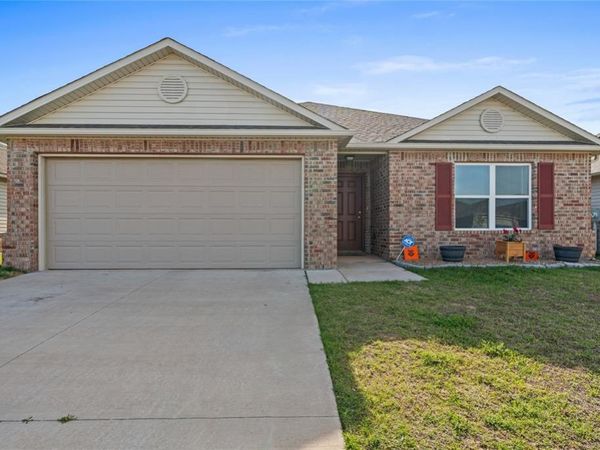 1319 Chuck Wagon Drive, El Reno, OK 73036