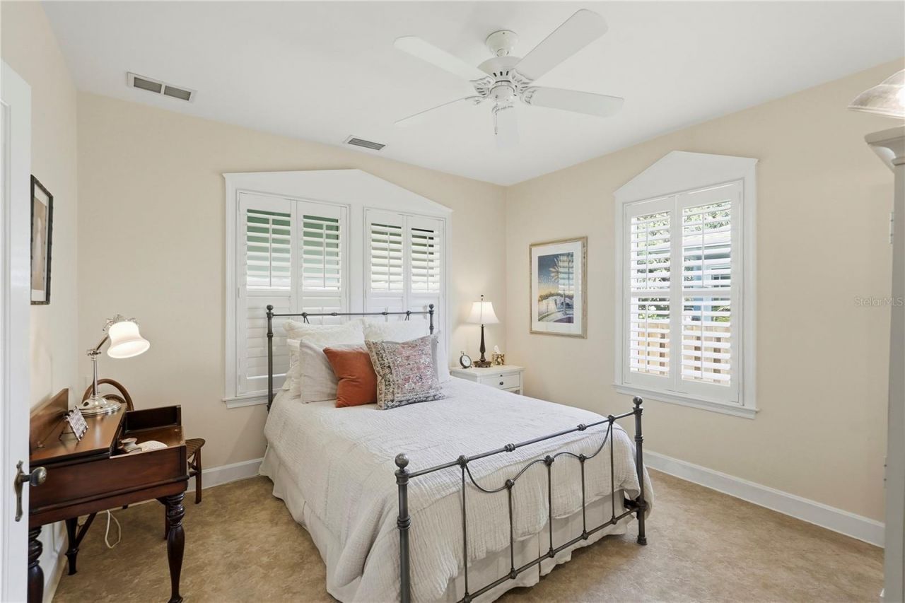 1325 24th Avenue N, Saint Petersburg, FL 33704 Photo