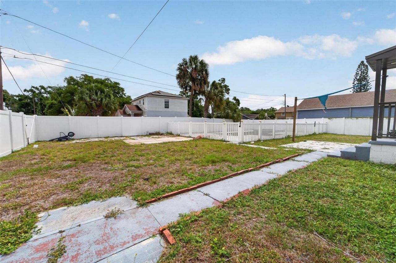 1900 16th Street S, Saint Petersburg, FL 33705 Photo