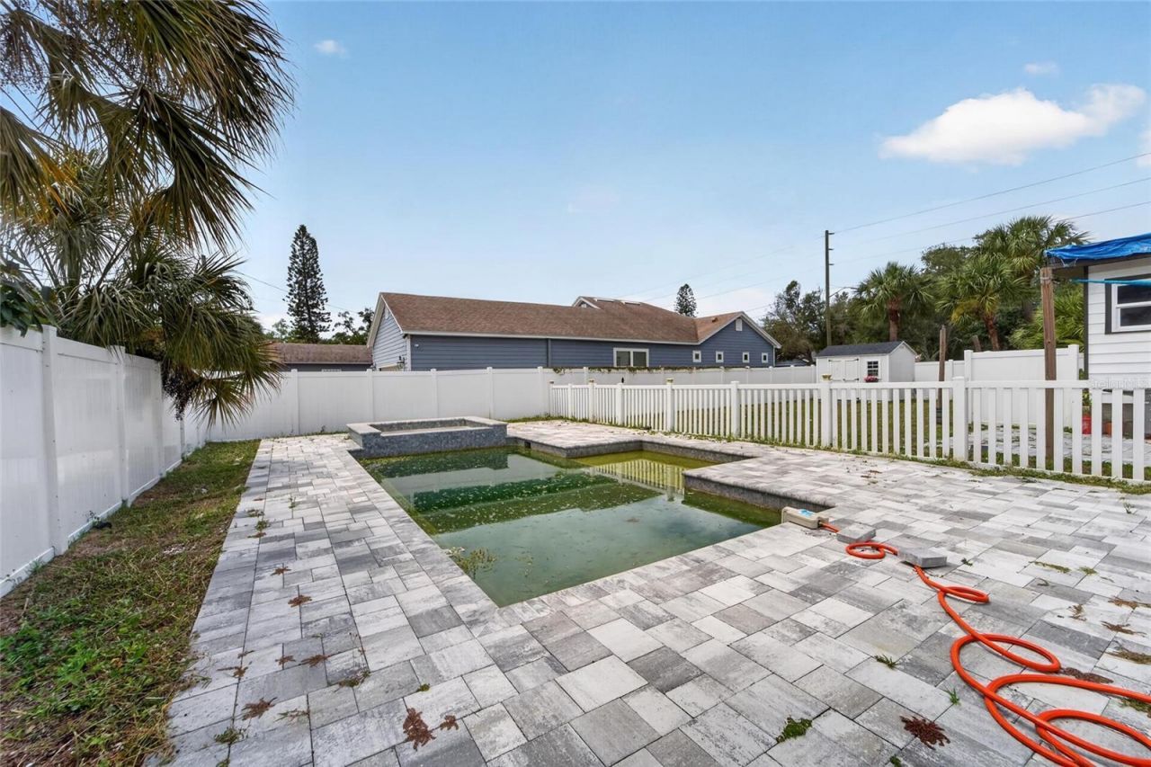 1900 16th Street S, Saint Petersburg, FL 33705 Photo