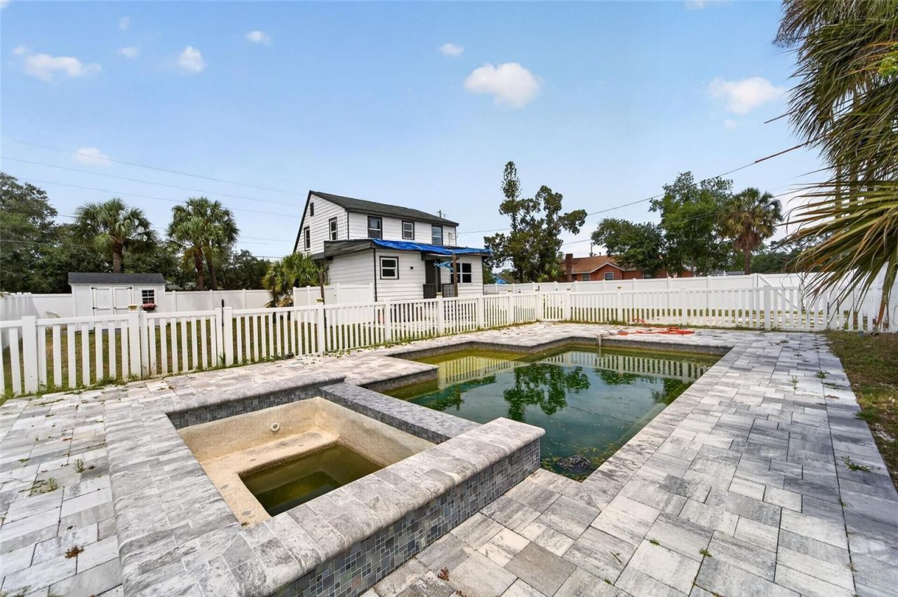 1900 16th Street S, Saint Petersburg, FL 33705 Photo