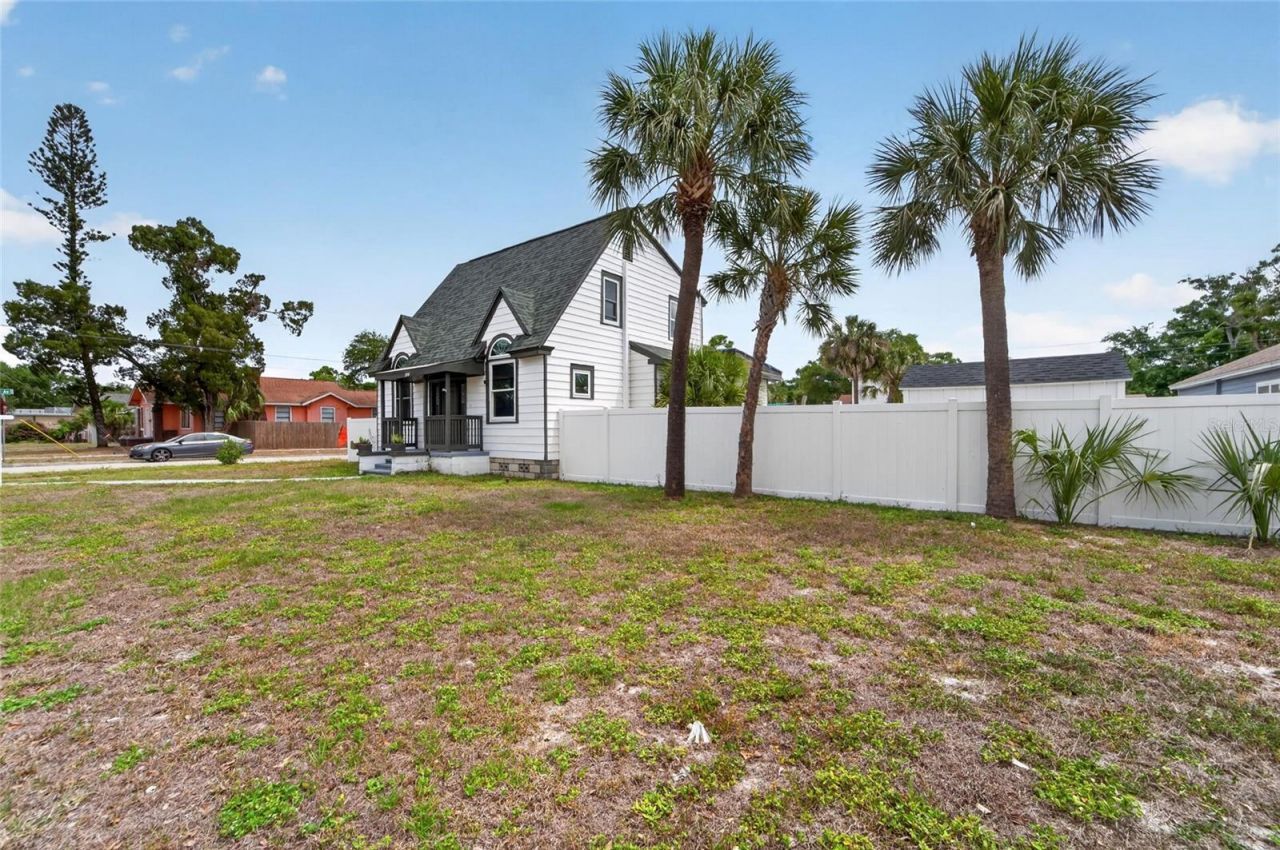 1900 16th Street S, Saint Petersburg, FL 33705 Photo