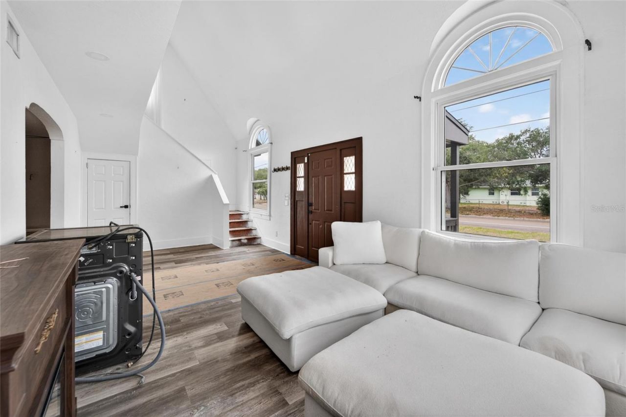 1900 16th Street S, Saint Petersburg, FL 33705 Photo