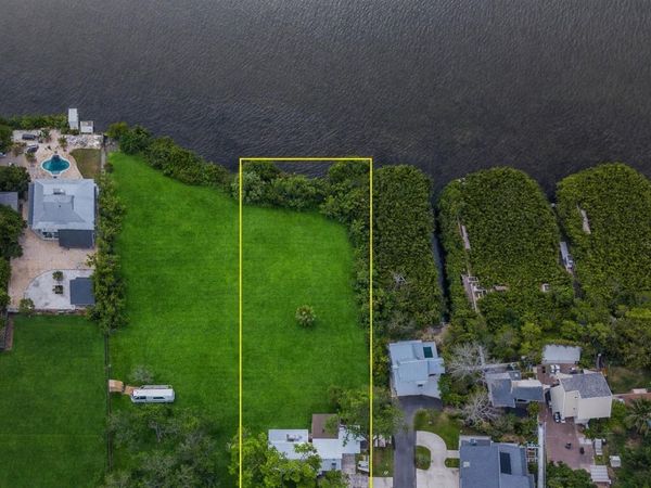 13798 74TH AVENUE, SEMINOLE, FL 33776