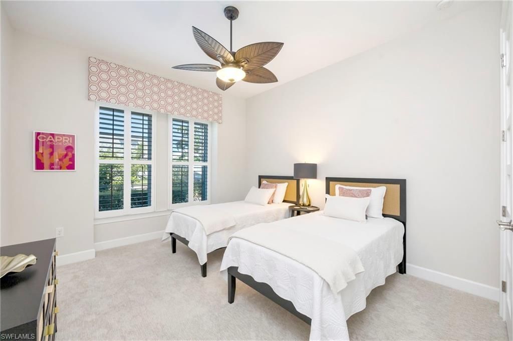 6466 Warwick Ave, Naples, FL 34113 Photo