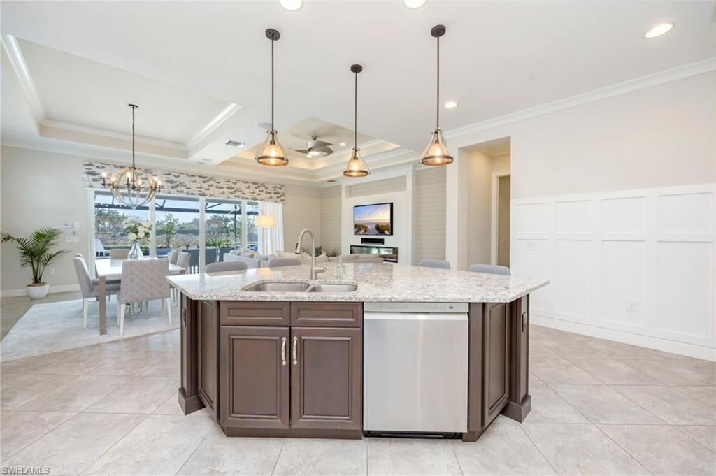 6466 Warwick Ave, Naples, FL 34113 Photo