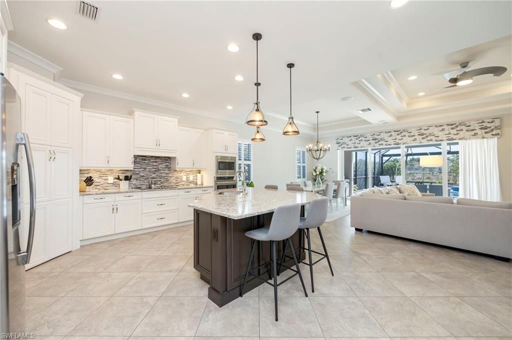 6466 Warwick Ave, Naples, FL 34113 Photo
