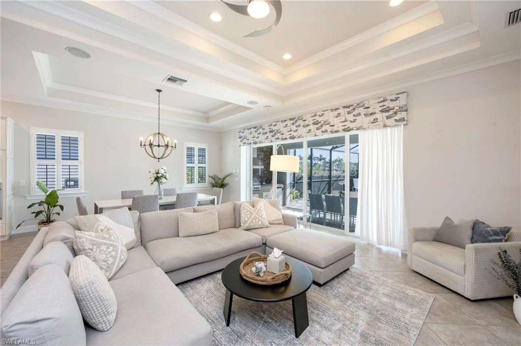6466 Warwick Ave, Naples, FL 34113 Photo