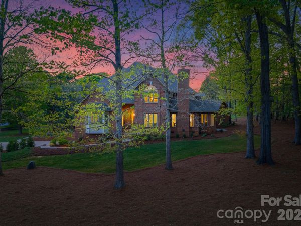 101 Valley Ranch Lane, Weddington, NC 28104