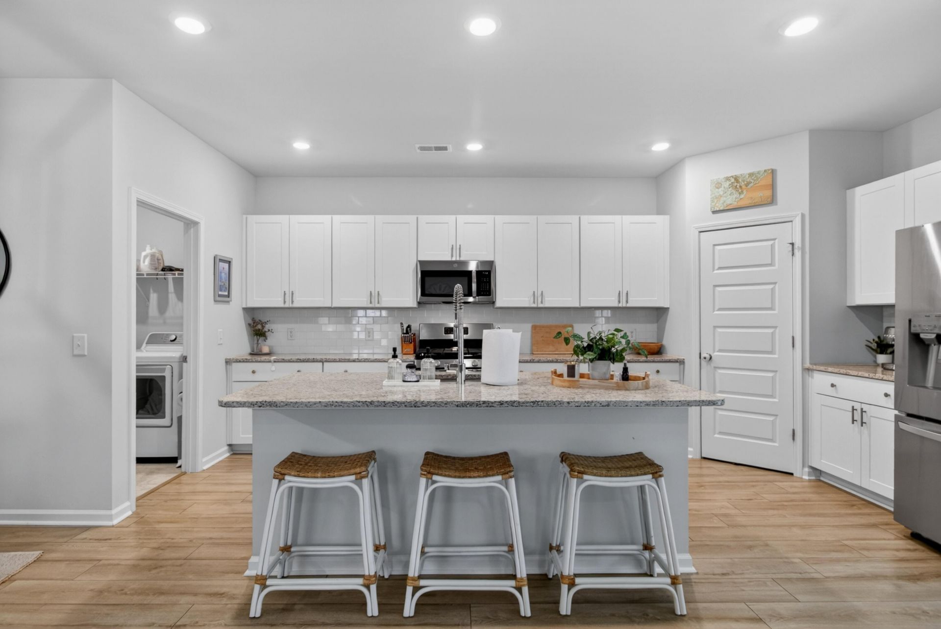 325 Saddlewood Drive Photo 12