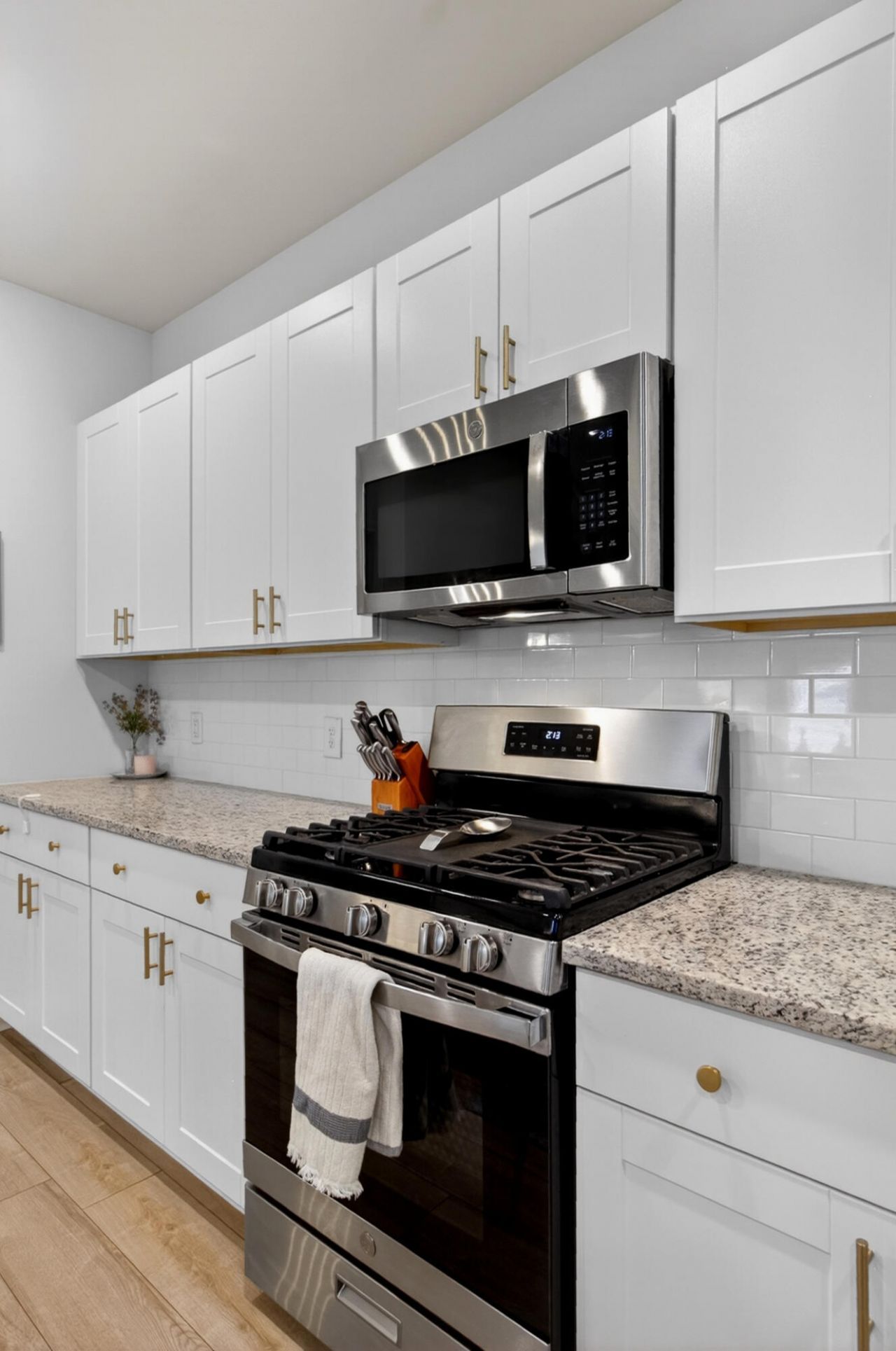 325 Saddlewood Drive Photo 15