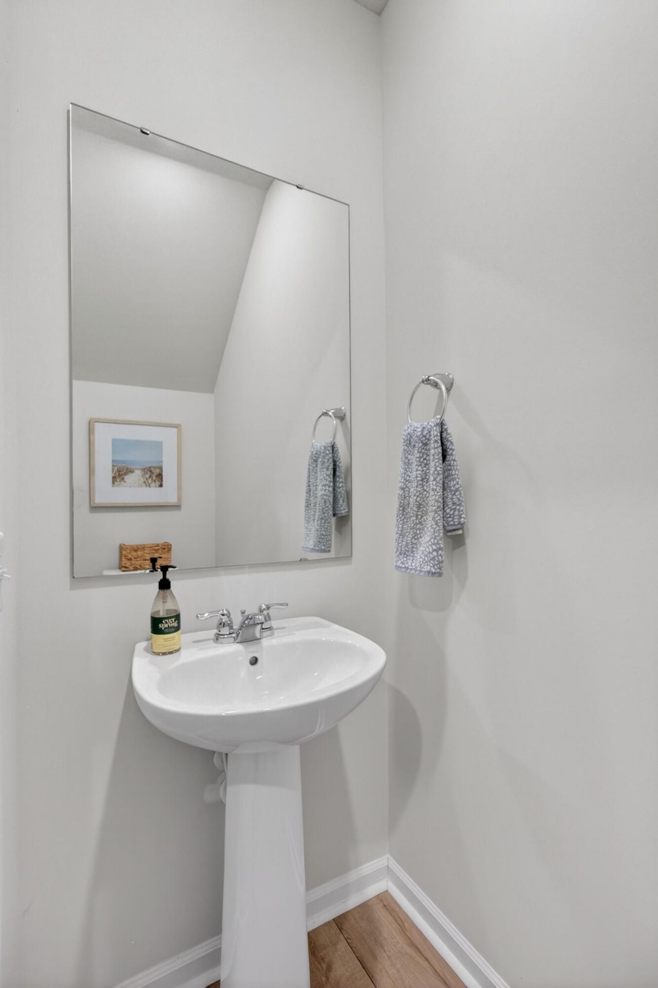 325 Saddlewood Drive Photo 19