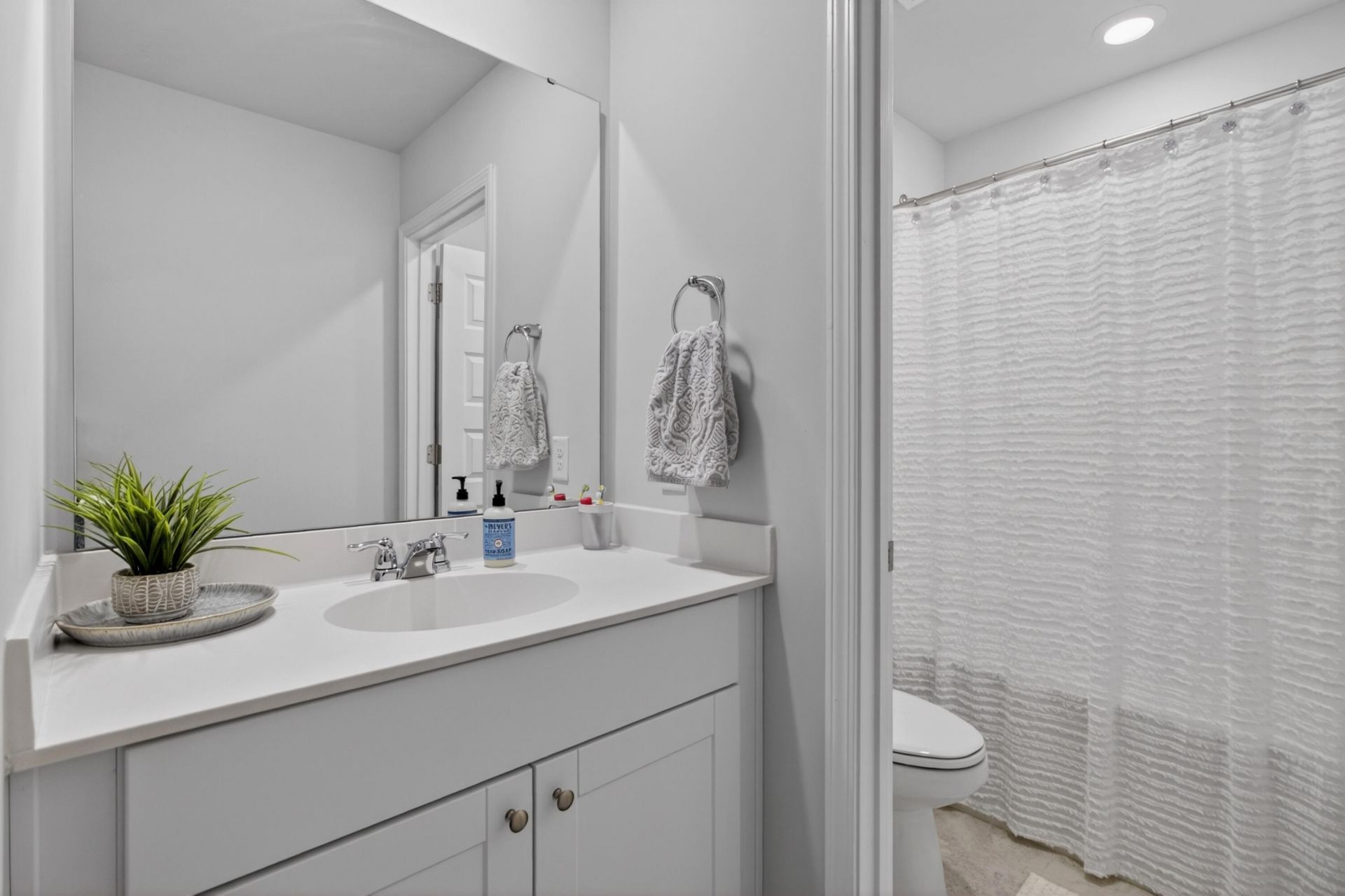 325 Saddlewood Drive Photo 33