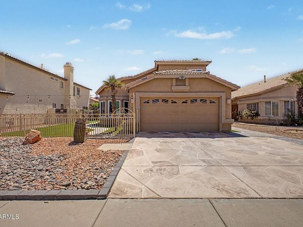 4517 E SILVERWOOD Drive, Phoenix, AZ 85048