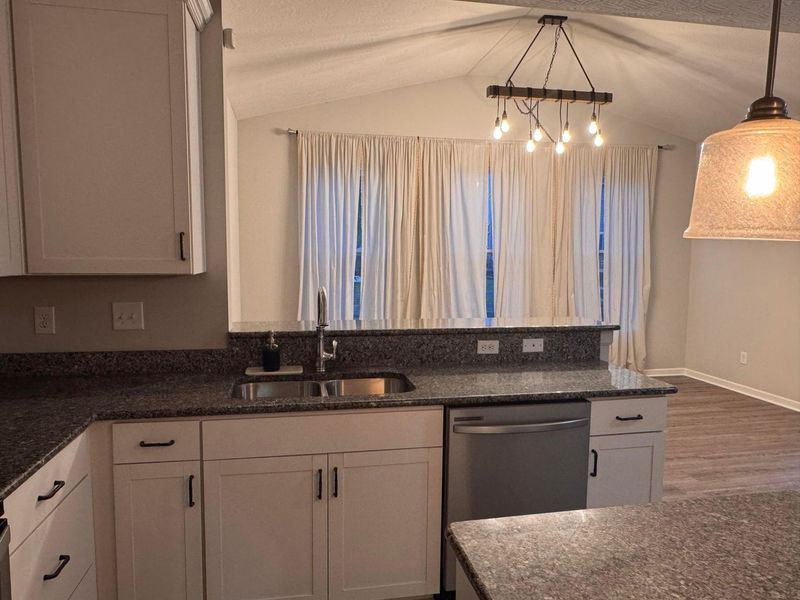 1124 Ayrshire Drive, Columbus, OH 43207 Photo 15