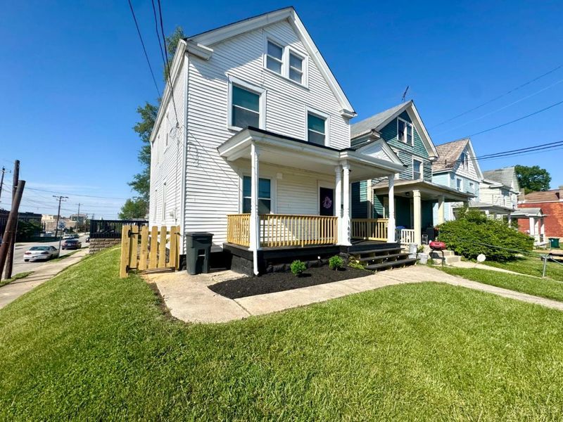 1600 Brewster, Cincinnati, OH 45207 Photo 2