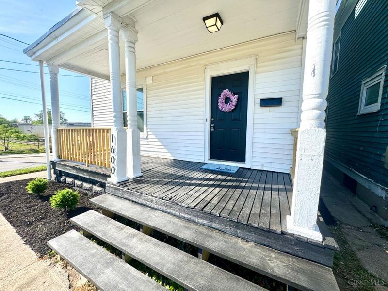 1600 Brewster, Cincinnati, OH 45207 Photo 3