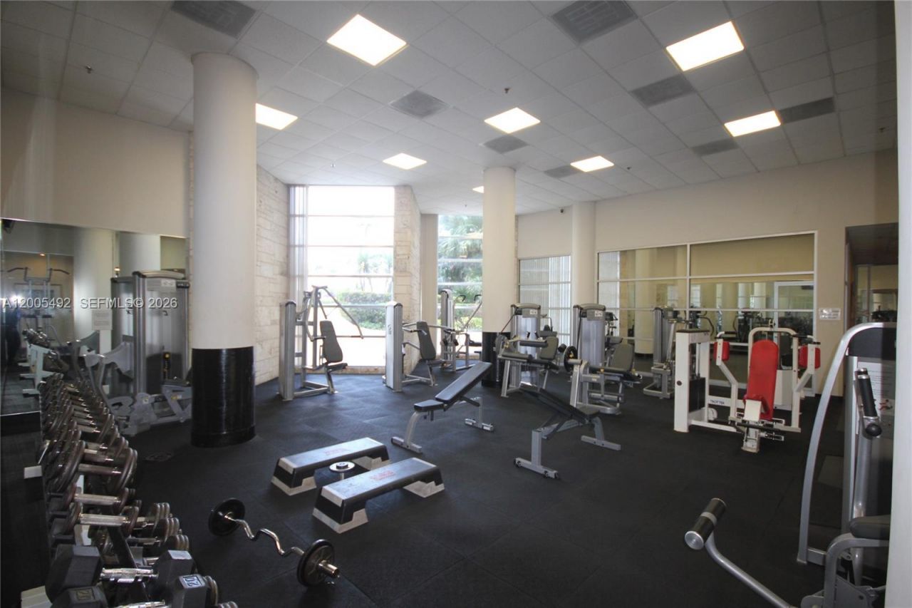 5161 Collins Ave, Unit 518, Miami Beach, FL 33140 Photo