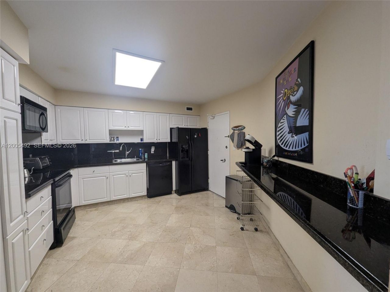 5161 Collins Ave , Unit 518, Miami Beach, FL 33140 Photo