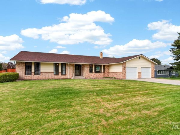 600 Donna Drive, Nampa, ID 83686